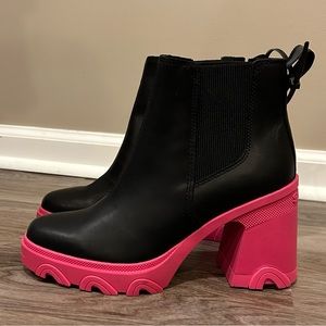Sorel Brex Heel Chelsea Boots